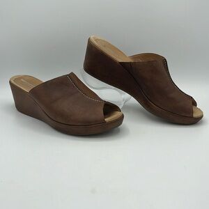 ROCKPORT BROWN LEATHER SIZE 11 WOMENS 3” HEEL SLIDE SANDALS